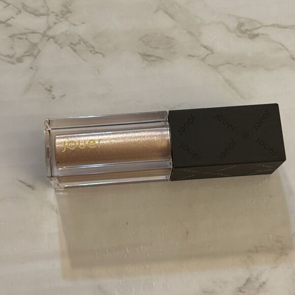 Jouer Cosmetics Paris Lights Eye Paint Liquid Eyeshadow in l’amour metallic pink - Picture 4 of 6